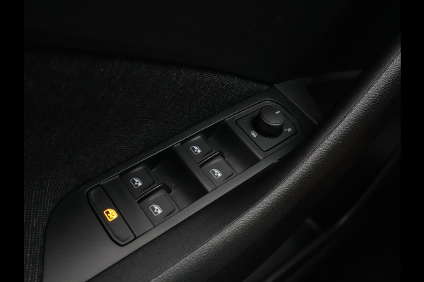 Škoda Kamiq 1.0 TSI 115pk DSG Business Edition Panorama Navigatie Camera Keyless 171