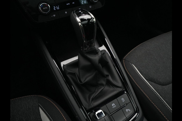 Škoda Kamiq 1.0 TSI 115pk DSG Business Edition Panorama Navigatie Camera Keyless 171