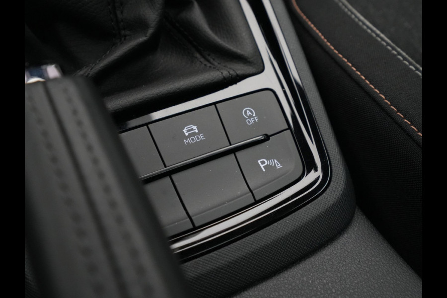 Škoda Kamiq 1.0 TSI 115pk DSG Business Edition Panorama Navigatie Camera Keyless 171