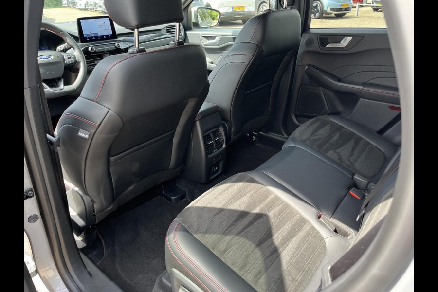 Ford Kuga 2.5 PHEV ST-Line X 225pk | Adaptieve cruise control | Winter Pack | Head up Display | Dodehoeksensoren | Bang&Olufsen | Elektrische achterklep | 1.500 kg geremd trekgewicht