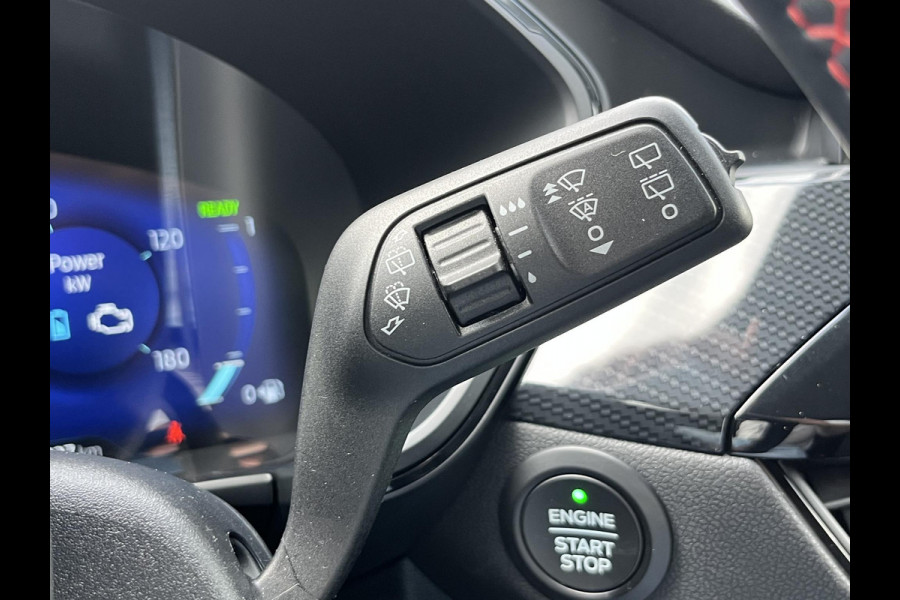 Ford Kuga 2.5 PHEV ST-Line X 225pk | Adaptieve cruise control | Winter Pack | Head up Display | Dodehoeksensoren | Bang&Olufsen | Elektrische achterklep | 1.500 kg geremd trekgewicht