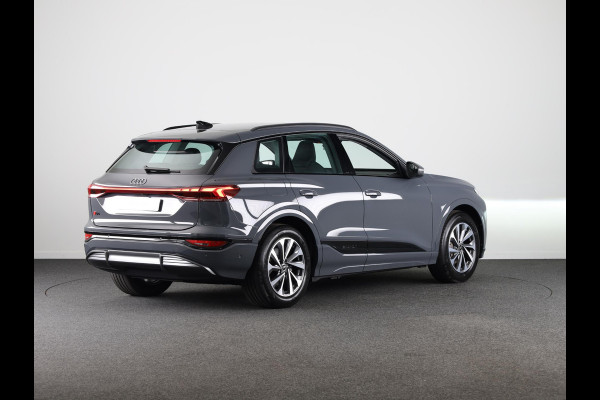 Audi Q6 e-tron Advanced edition e-tron perf 225kW/306pk 100Kwh Ha Tech Plus pakket, sportstoelen met leder, bumpers in kleur carrosserie, omgevingscamera's