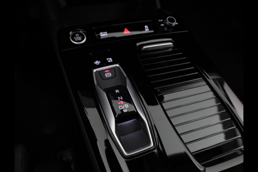 Audi Q6 e-tron Advanced edition e-tron perf 225kW/306pk 100Kwh Ha Tech Plus pakket, sportstoelen met leder, bumpers in kleur carrosserie, omgevingscamera's