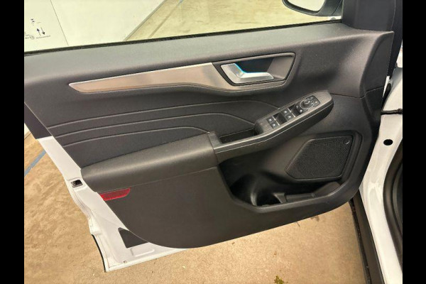 Ford Kuga 2.5 PHEV Titanium 225pk | Driver Assistance Pack | Panoramadak | Winterpack | Wegklapbare Trekhaak | Technology Pack | All Weather Banden