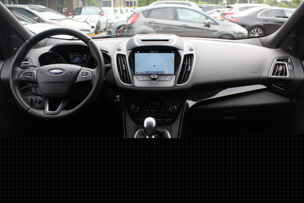 Ford Kuga 1.5 EcoBoost ST Line / Trekhaak / Camera / Leder&Alcantara / Keyless / 18'' / Navigatie / Getint glas / Xenon / Cruise Control