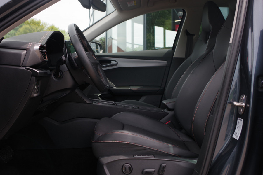 CUPRA Formentor 1.4 e-Hybrid 204 PK BNS PHEV, Kuipstoelen, Keyless, Carplay, Winterpakket, Camera,