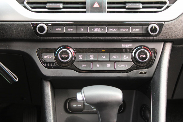 Kia Niro 1.6 GDi Hybrid DynamicLine !!NIEUWBINNEN!!