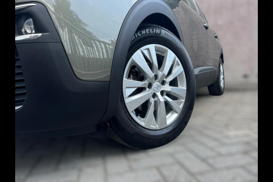 Peugeot 3008 1.2 PureTech Blue Lease Executive AFN. TREKHAAK / CAMERA / CRUISE / PDC V+A / NL AUTO / CARPLAY / DRAADL OPLADER