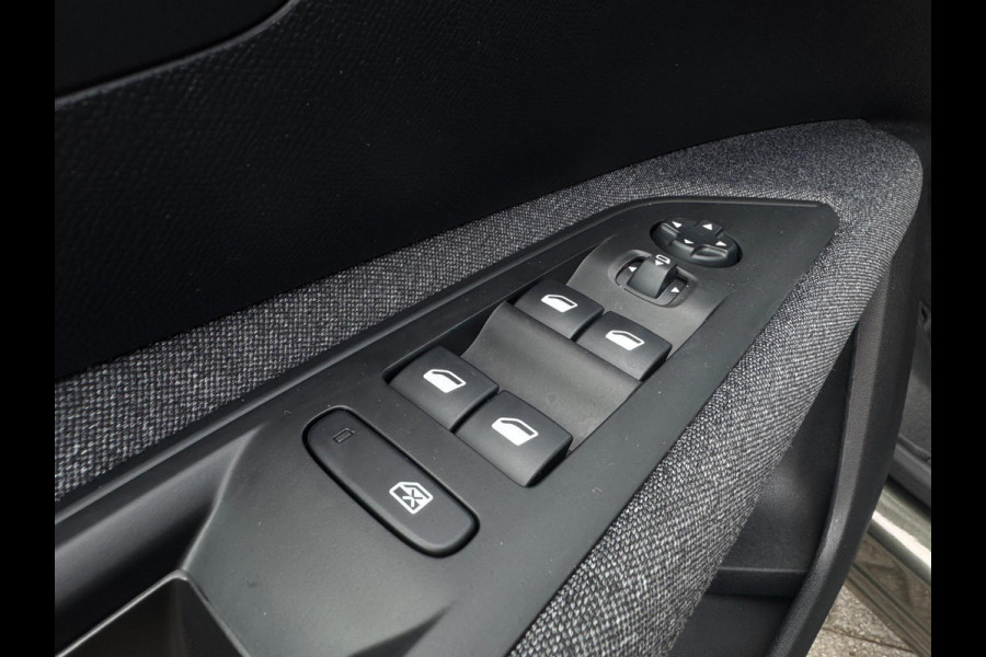 Peugeot 3008 1.2 PureTech Blue Lease Executive AFN. TREKHAAK / CAMERA / CRUISE / PDC V+A / NL AUTO / CARPLAY / DRAADL OPLADER
