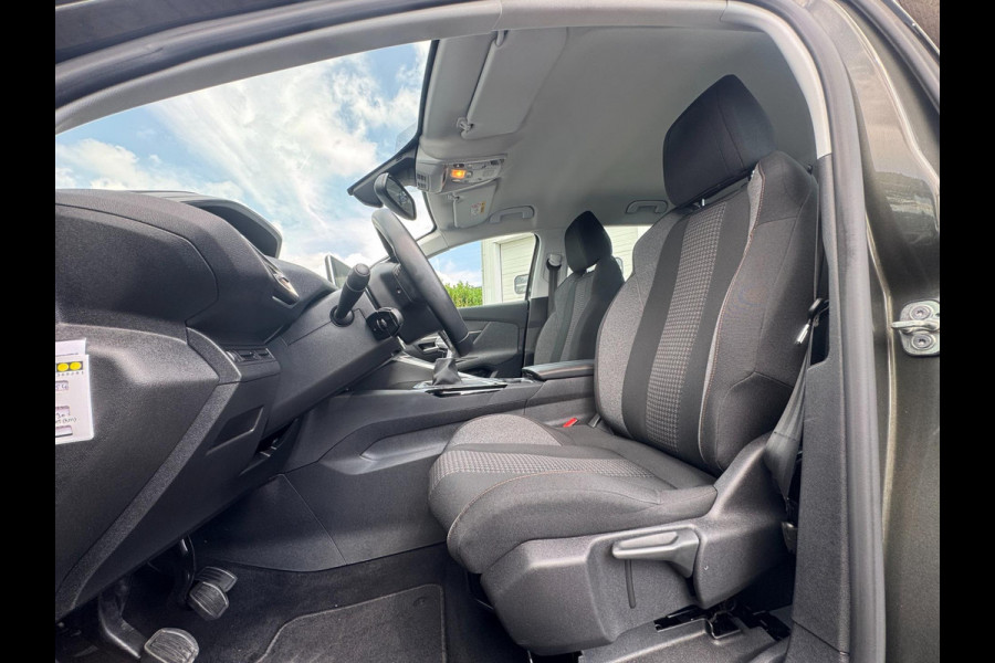 Peugeot 3008 1.2 PureTech Blue Lease Executive AFN. TREKHAAK / CAMERA / CRUISE / PDC V+A / NL AUTO / CARPLAY / DRAADL OPLADER