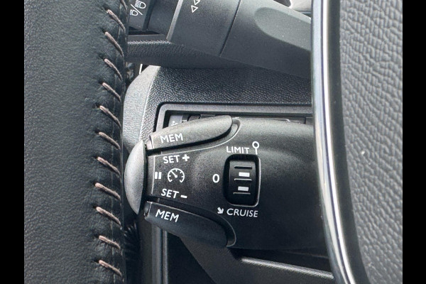 Peugeot 3008 1.2 PureTech Blue Lease Executive AFN. TREKHAAK / CAMERA / CRUISE / PDC V+A / NL AUTO / CARPLAY / DRAADL OPLADER