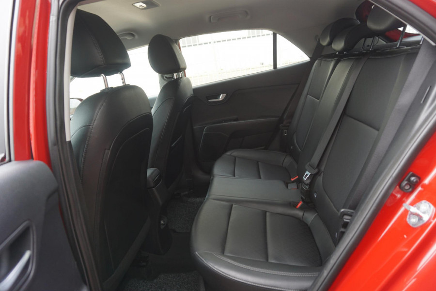 Kia Rio 1.0 T-GDi 100PK Dynamic PlusLine/Leer/Camera /All-Season banden