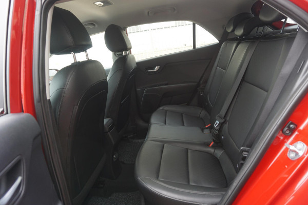 Kia Rio 1.0 T-GDi 100PK Dynamic PlusLine/Leer/Camera /All-Season banden