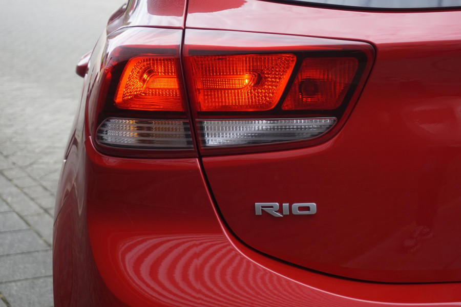 Kia Rio 1.0 T-GDi 100PK Dynamic PlusLine/Leer/Camera /All-Season banden
