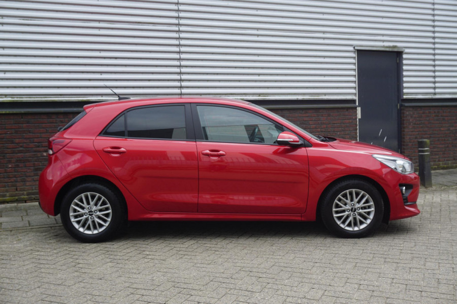 Kia Rio 1.0 T-GDi 100PK Dynamic PlusLine/Leer/Camera /All-Season banden