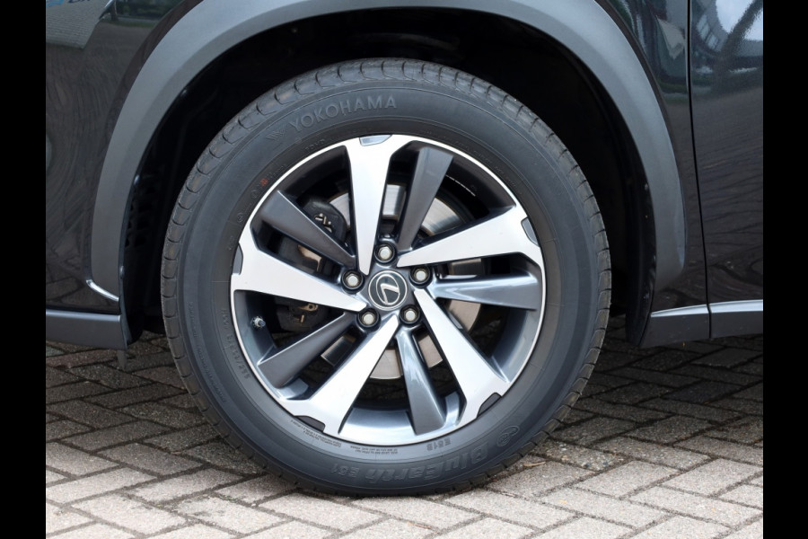 Lexus NX 300h AWD President Line | Mark Levinson | Panoramadak | 360 Cam