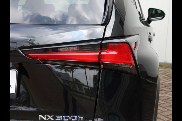 Lexus NX 300h AWD President Line | Mark Levinson | Panoramadak | 360 Cam