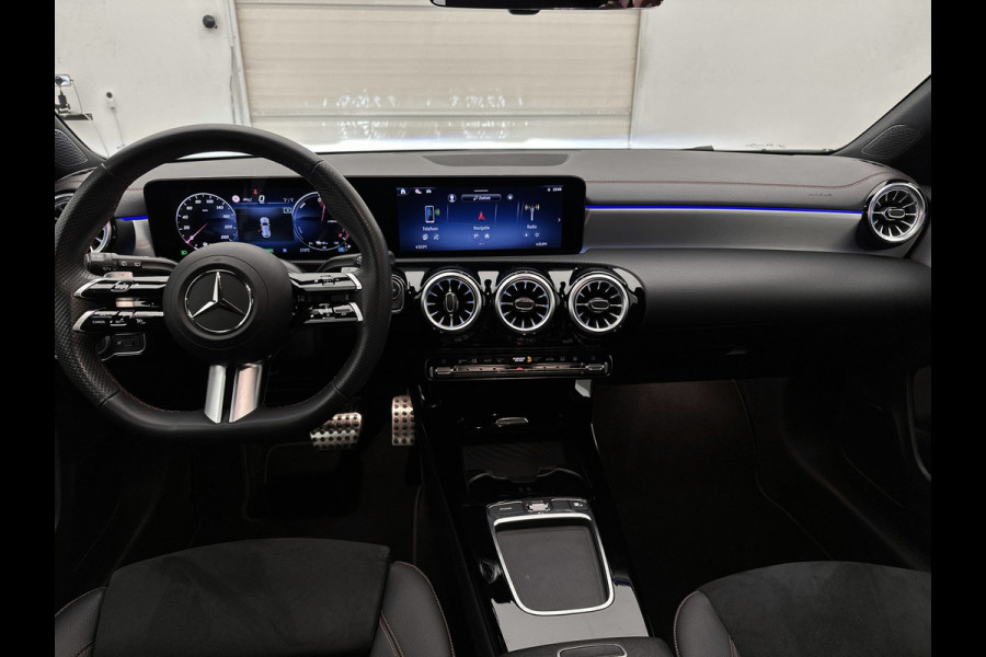 Mercedes-Benz CLA-Klasse Shooting Brake 250 e Star Edition | Trekhaak | Nightpakket | USB pakket plus | KEYLESS GO-comfortpakket | Verwarmde stoelen vooraan | Antidiefstalpakket GUARD 360° Plus | EASY PACK achterklep | Sfeerverlichting |