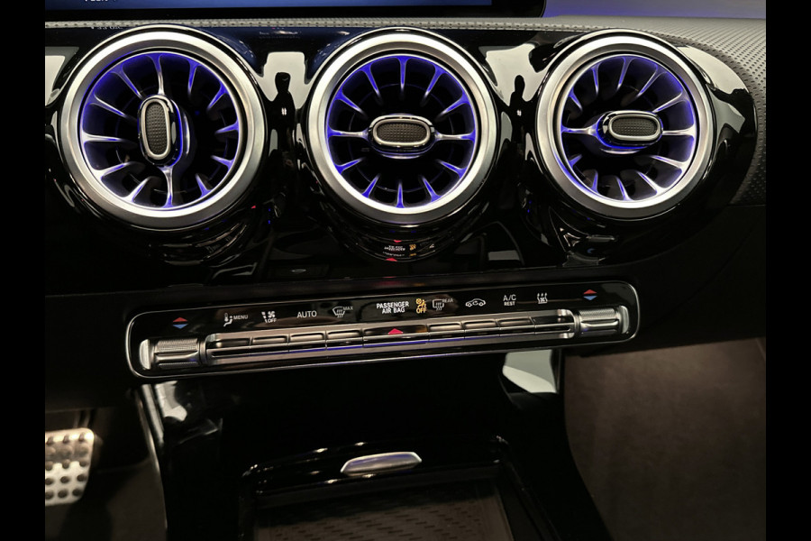 Mercedes-Benz CLA-Klasse Shooting Brake 250 e Star Edition | Trekhaak | Nightpakket | USB pakket plus | KEYLESS GO-comfortpakket | Verwarmde stoelen vooraan | Antidiefstalpakket GUARD 360° Plus | EASY PACK achterklep | Sfeerverlichting |