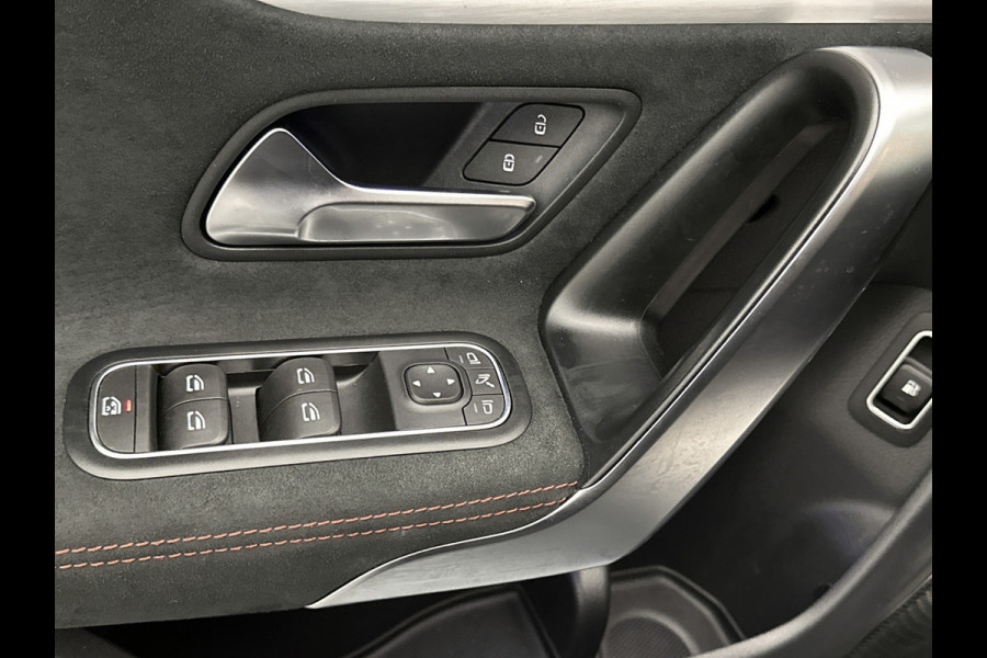Mercedes-Benz CLA-Klasse Shooting Brake 250 e Star Edition | Trekhaak | Nightpakket | USB pakket plus | KEYLESS GO-comfortpakket | Verwarmde stoelen vooraan | Antidiefstalpakket GUARD 360° Plus | EASY PACK achterklep | Sfeerverlichting |