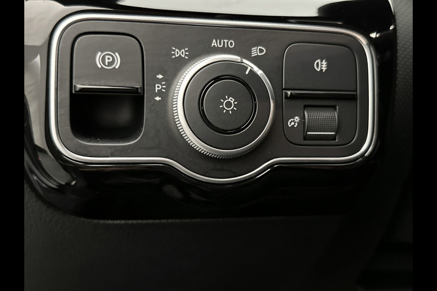 Mercedes-Benz CLA-Klasse Shooting Brake 250 e Star Edition | Trekhaak | Nightpakket | USB pakket plus | KEYLESS GO-comfortpakket | Verwarmde stoelen vooraan | Antidiefstalpakket GUARD 360° Plus | EASY PACK achterklep | Sfeerverlichting |