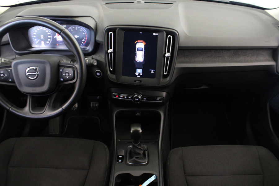 Volvo XC40 1.5 T2 Momentum Core