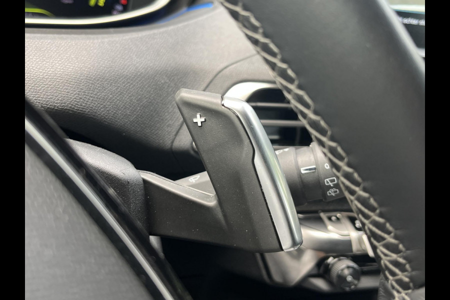 Peugeot 3008 1.6 HYbrid 225 GT CAMERA | TREKHAAK AFNEEMBAAR | RIJKLAAR INCL. 12 MND. BOVAGGARANTIE
