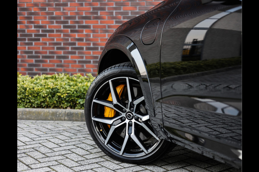 Volvo XC60 T8 AWD Polestar Engineered