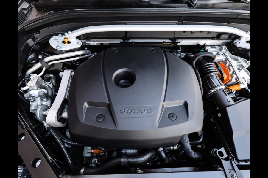 Volvo XC60 T8 AWD Polestar Engineered