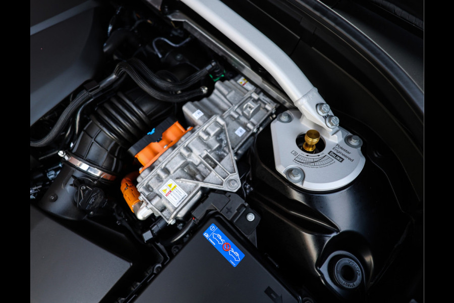 Volvo XC60 T8 AWD Polestar Engineered