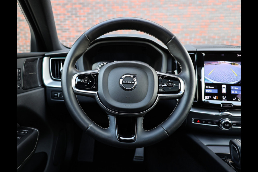 Volvo XC60 T8 AWD Polestar Engineered