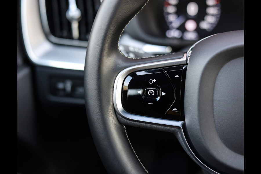 Volvo XC60 T8 AWD Polestar Engineered