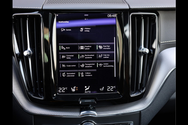 Volvo XC60 T8 AWD Polestar Engineered