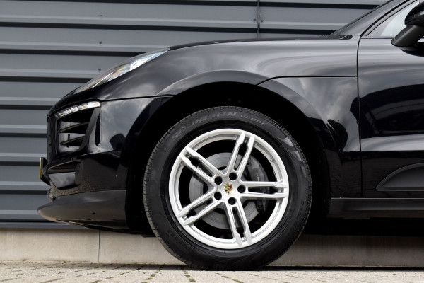 Porsche Macan 2.0 PDK | Trekhaak Elek. | Camera | Lederen Bekleding | Stoelverwarming | Lane Asist.