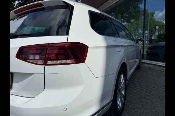 Volkswagen Passat Variant 1.4 TSI PHEV GTE Business - Automaat - Camera - Navigatie - Winterpakket