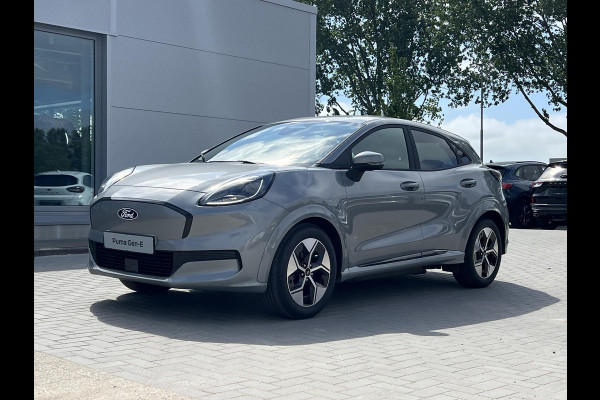 Ford Puma Gen-E SUV Gen-E FWD (43,6 kWh) Solar Silver | Comfort Pack | Winter Pack | Ford Voorraad | Incl. 3.000,- Ford voordeel