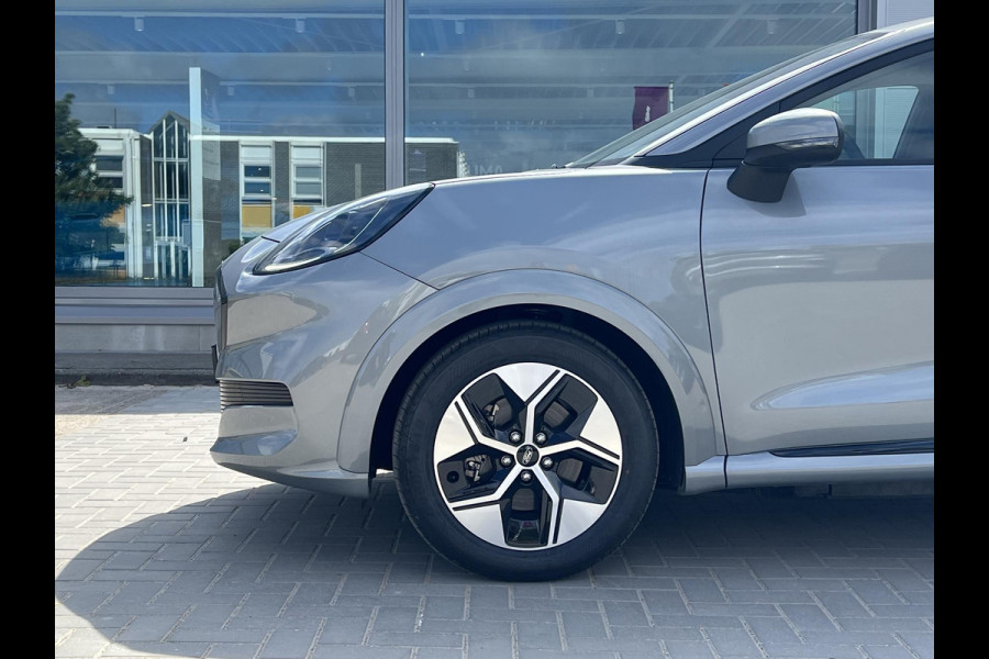 Ford Puma Gen-E SUV Gen-E FWD (43,6 kWh) Solar Silver | Comfort Pack | Winter Pack | Ford Voorraad | Incl. 3.000,- Ford voordeel
