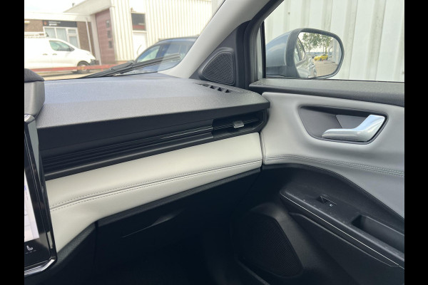 Ford Puma Gen-E SUV Gen-E FWD (43,6 kWh) Solar Silver | Comfort Pack | Winter Pack | Ford Voorraad | Incl. 3.000,- Ford voordeel