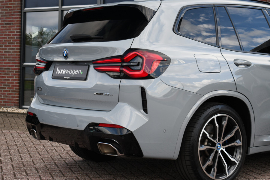 BMW X3 xDrive30e M-Sport Pano ACC M-zetels H/K HUD Brooklyngrau