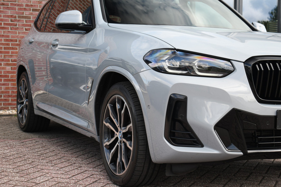 BMW X3 xDrive30e M-Sport Pano ACC M-zetels H/K HUD Brooklyngrau