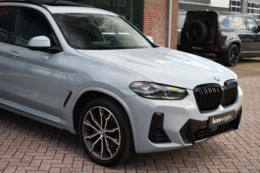 BMW X3 xDrive30e M-Sport Pano ACC M-zetels H/K HUD Brooklyngrau
