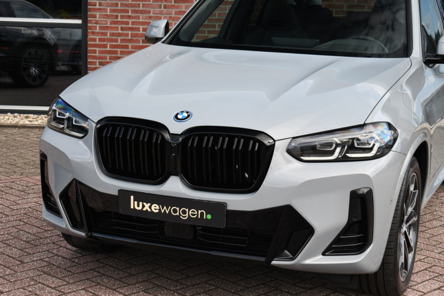BMW X3 xDrive30e M-Sport Pano ACC M-zetels H/K HUD Brooklyngrau