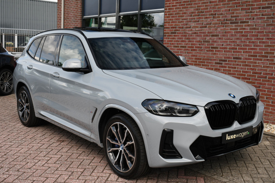 BMW X3 xDrive30e M-Sport Pano ACC M-zetels H/K HUD Brooklyngrau