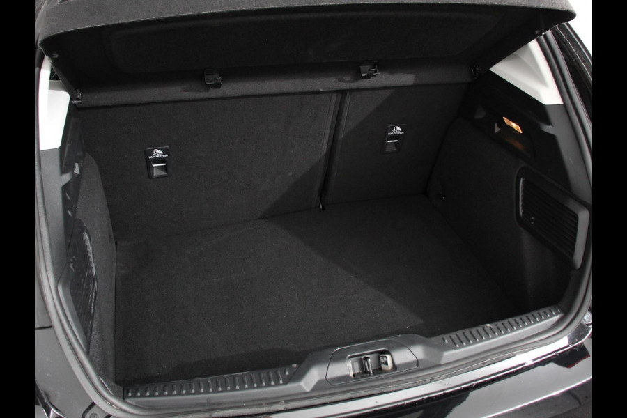 Ford Focus 1.0 EcoBoost 155pk Hybrid Automaat Active X Navigatie Climate Control Camera Parkeer sensoren B&O Dab Led Lichtmetalen velgen