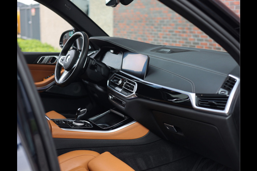 BMW X5 M50d High Executive | Trekhaak - Pano - Entertainment