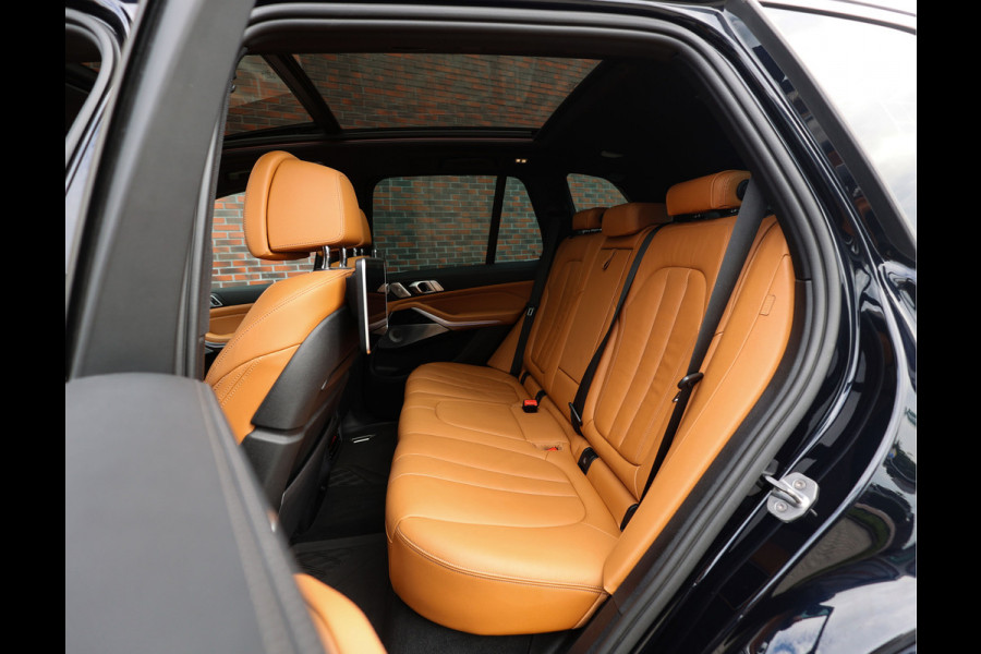 BMW X5 M50d High Executive | Trekhaak - Pano - Entertainment