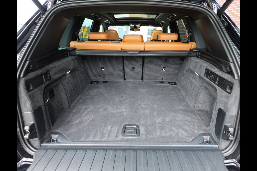 BMW X5 M50d High Executive | Trekhaak - Pano - Entertainment