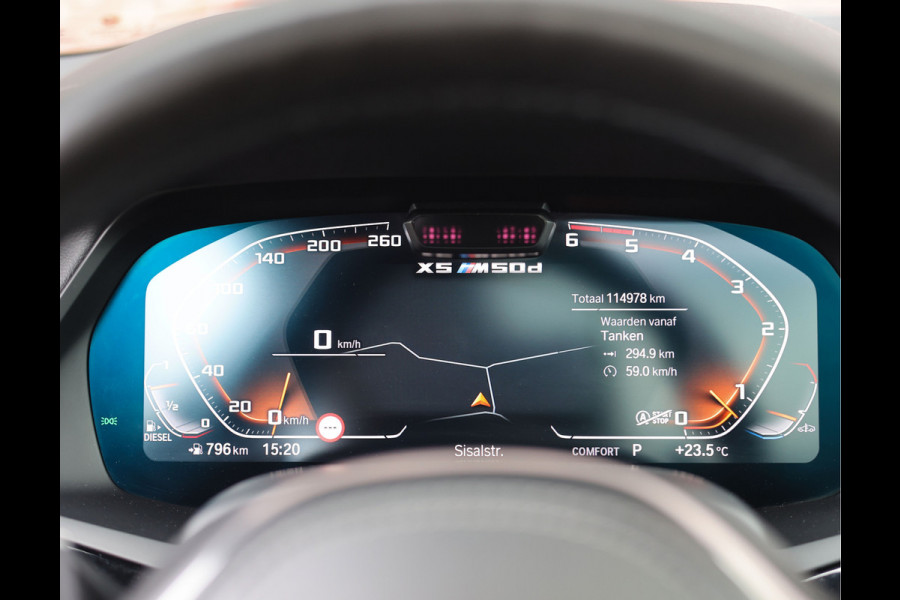 BMW X5 M50d High Executive | Trekhaak - Pano - Entertainment