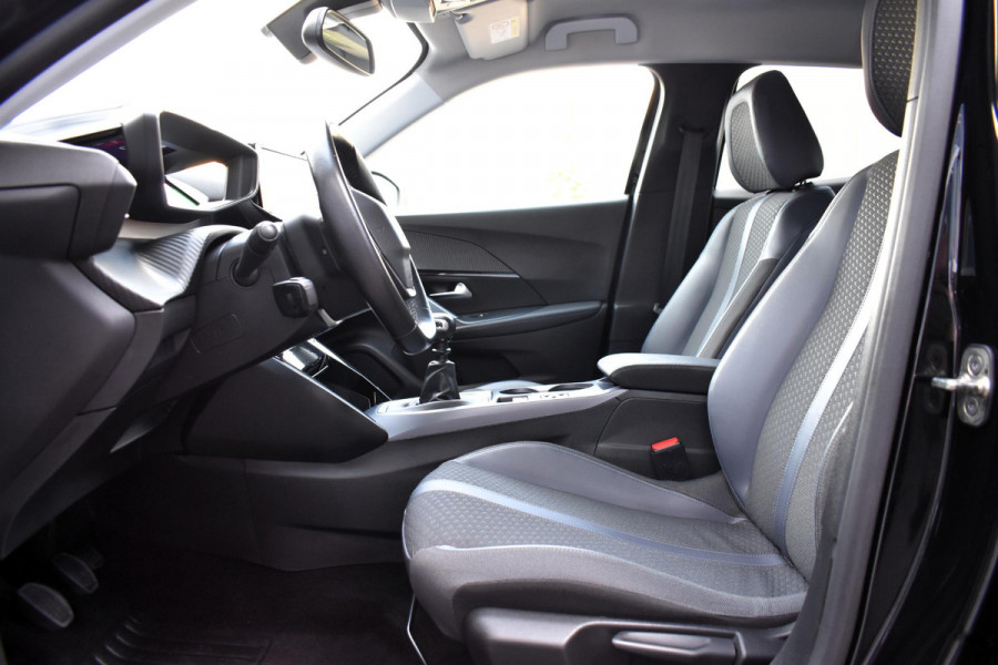 Peugeot 2008 1.2 PureTech 130PK Allure Pack | Carplay | Trekhaak | Adapt. Cruise. | Incl garantie