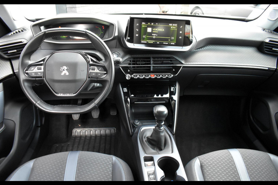 Peugeot 2008 1.2 PureTech 130PK Allure Pack | Carplay | Trekhaak | Adapt. Cruise. | Incl garantie